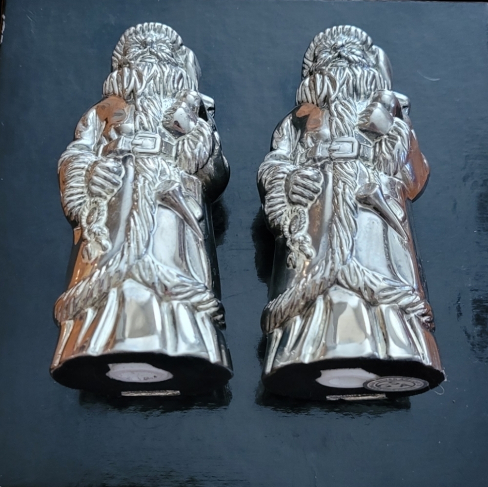 Godinger Silver Art Co Santa Claus Salt and Pepper Shakers Christmas‎ Holiday